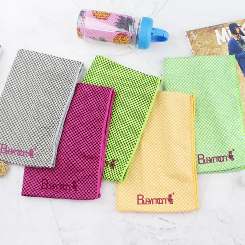 Comment les serviettes de refroidissement offrent-elles une sensation cool?