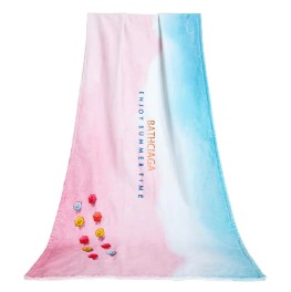 Comment emballer ses serviettes de plage en voyage et éviter que le sable ne colle ?