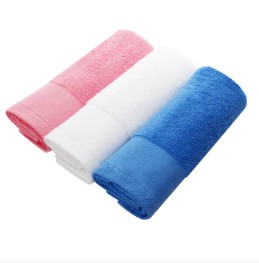 À quelle fréquence faut-il remplacer les serviettes ?